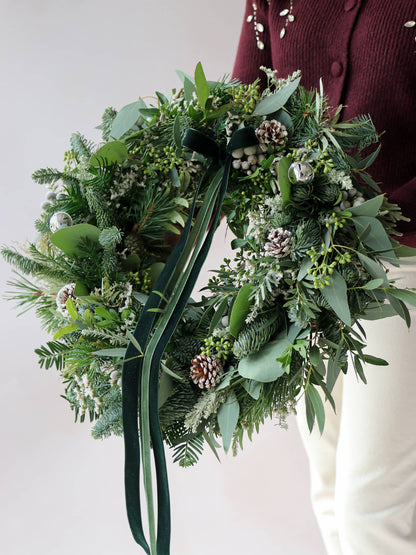 'Winter Wonderland' - Luxury Fresh Christmas Door Wreath